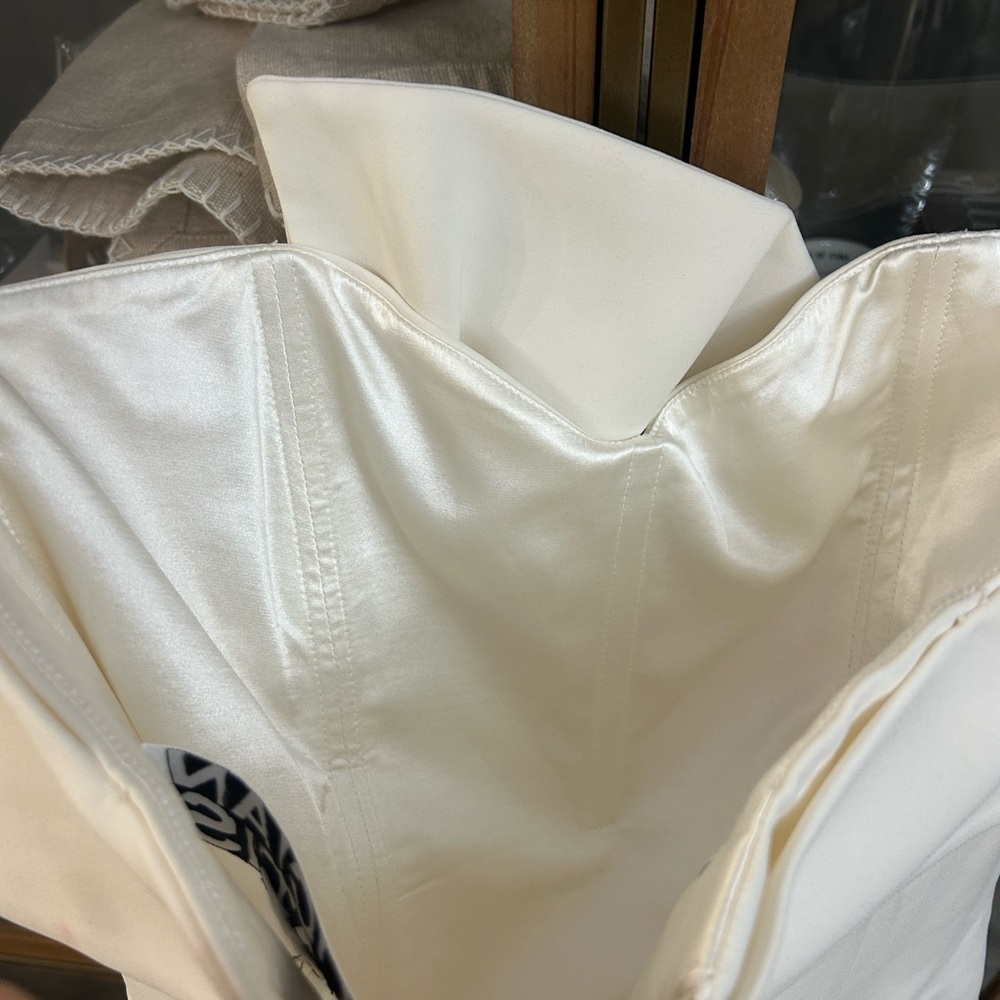 Lucian Matis Cream Bow Dress - Picture 8 of 11